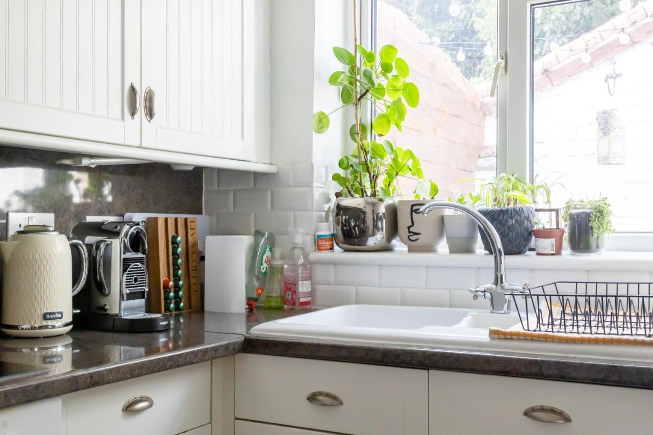 Hereford City - St Owens Terrace - Comfortable & Spacious Well Presented Three Storey House, Perfect For A Weekend Away & Exploring The City On Foot - Hosted By Rentmyhouse Exterior photo
