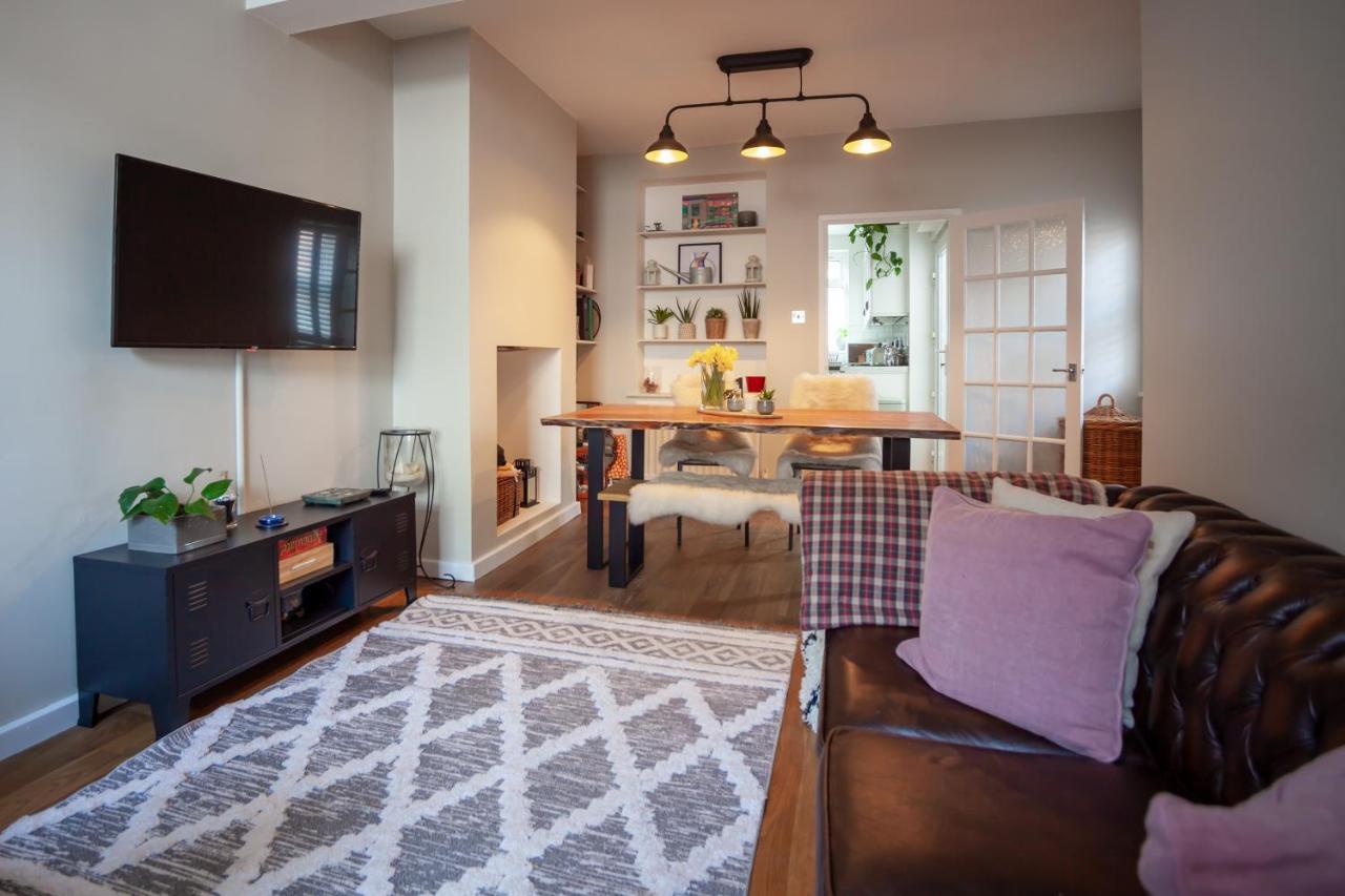 Hereford City - St Owens Terrace - Comfortable & Spacious Well Presented Three Storey House, Perfect For A Weekend Away & Exploring The City On Foot - Hosted By Rentmyhouse Exterior photo